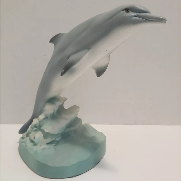 1994 Universal Statuary Dolphin Sculpture - Picture 4 of 9